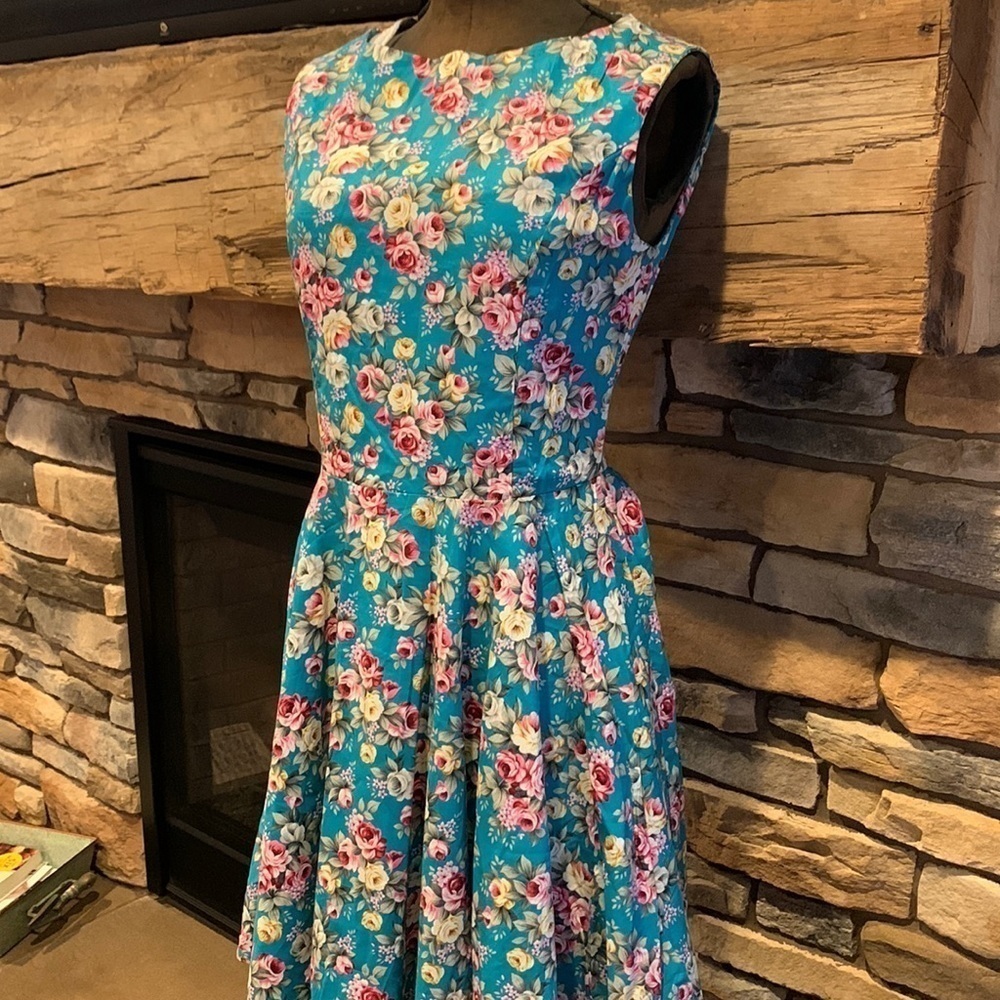 Rockabilly spring dress size med aqua blue colorful loud roses rockabilly garden